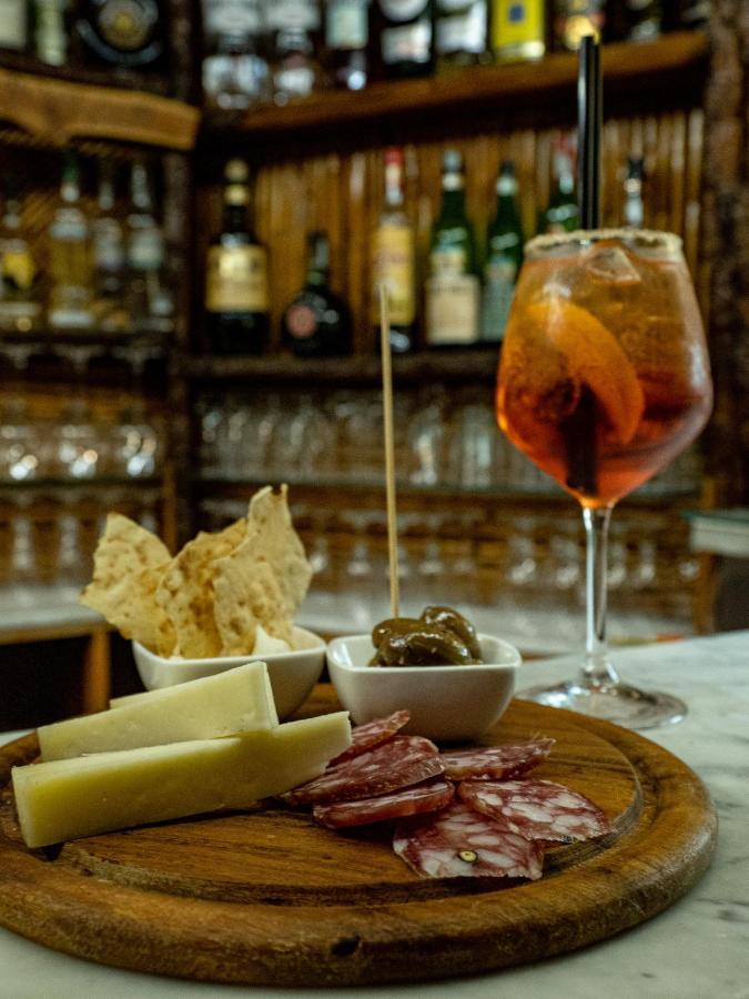 Albergo Ristorante Locanda Rosella Giba Eksteriør bilde