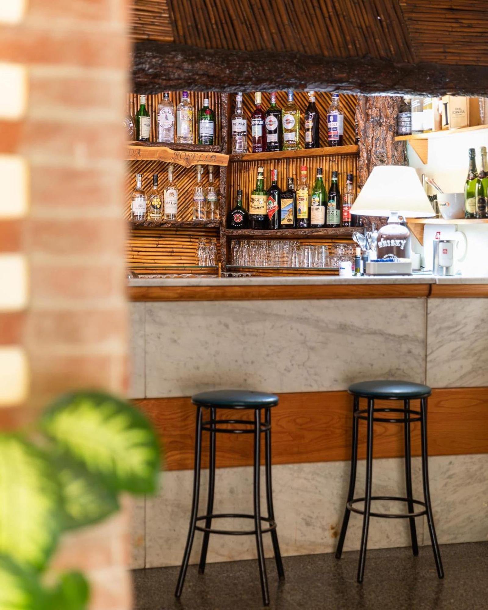 Albergo Ristorante Locanda Rosella Giba Eksteriør bilde