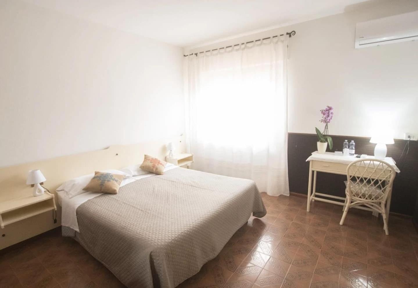 Albergo Ristorante Locanda Rosella Giba Eksteriør bilde
